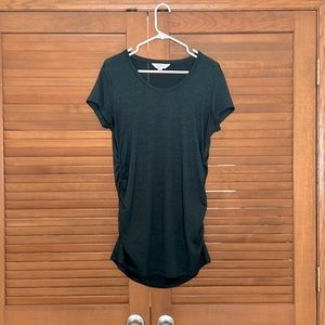 Market & Spruce Hunter Green short sleeved maternity sweater - L